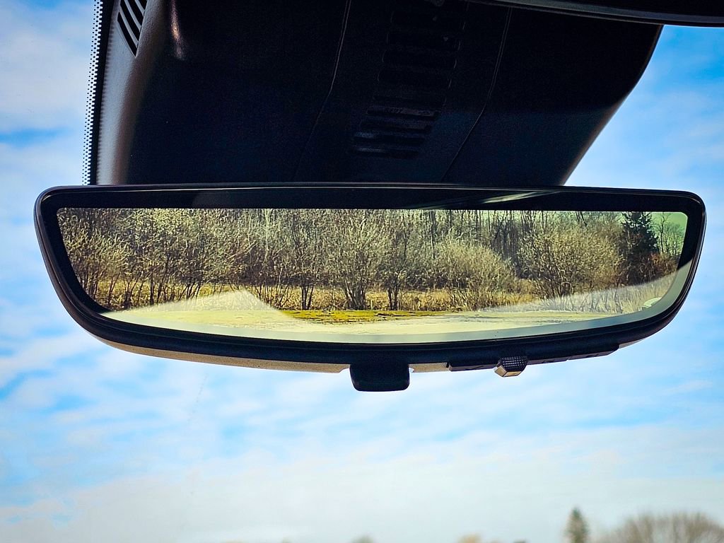 New 2026 GMC Acadia Denali w/ Super Cruise Package image 32