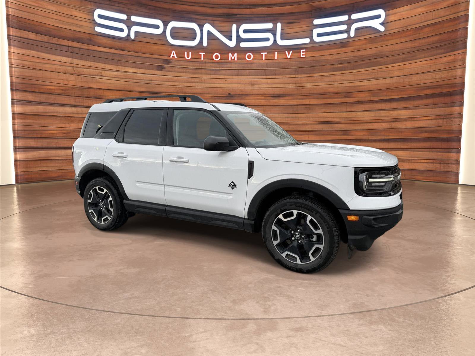 Used 2023 Ford Bronco Sport Outer Banks w/ Tech Package image 9