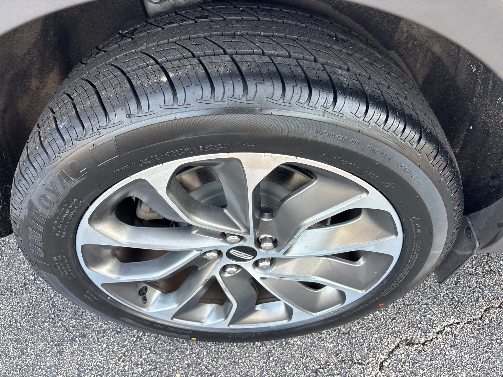 Used 2023 Lincoln Nautilus Reserve AWD/4WD image 10