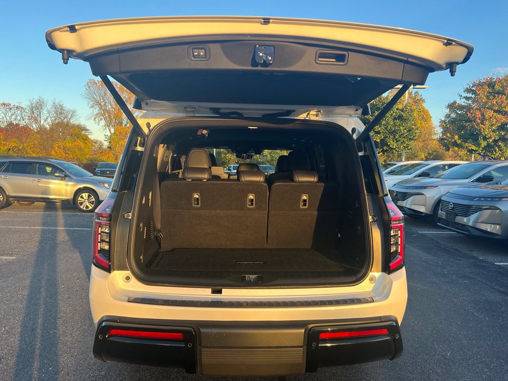 Certified 2025 Nissan Armada PRO-4X w/ Pro-4X Premium Package AWD/4WD image 40