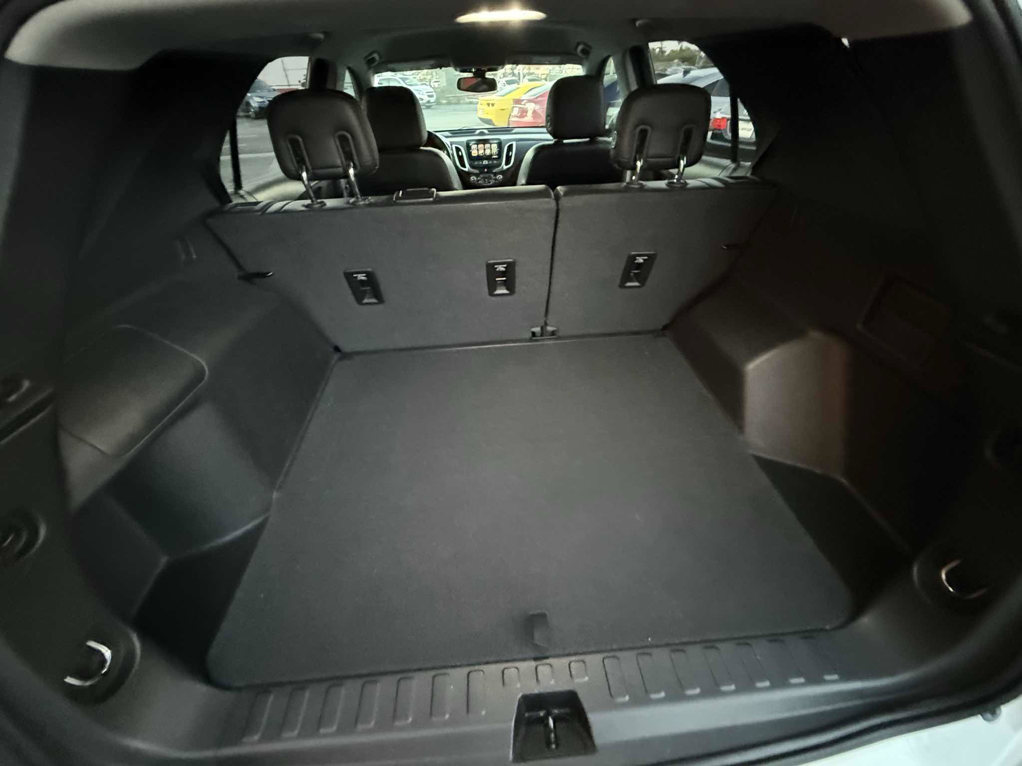 Used 2018 Chevrolet Equinox Premier FWD image 70