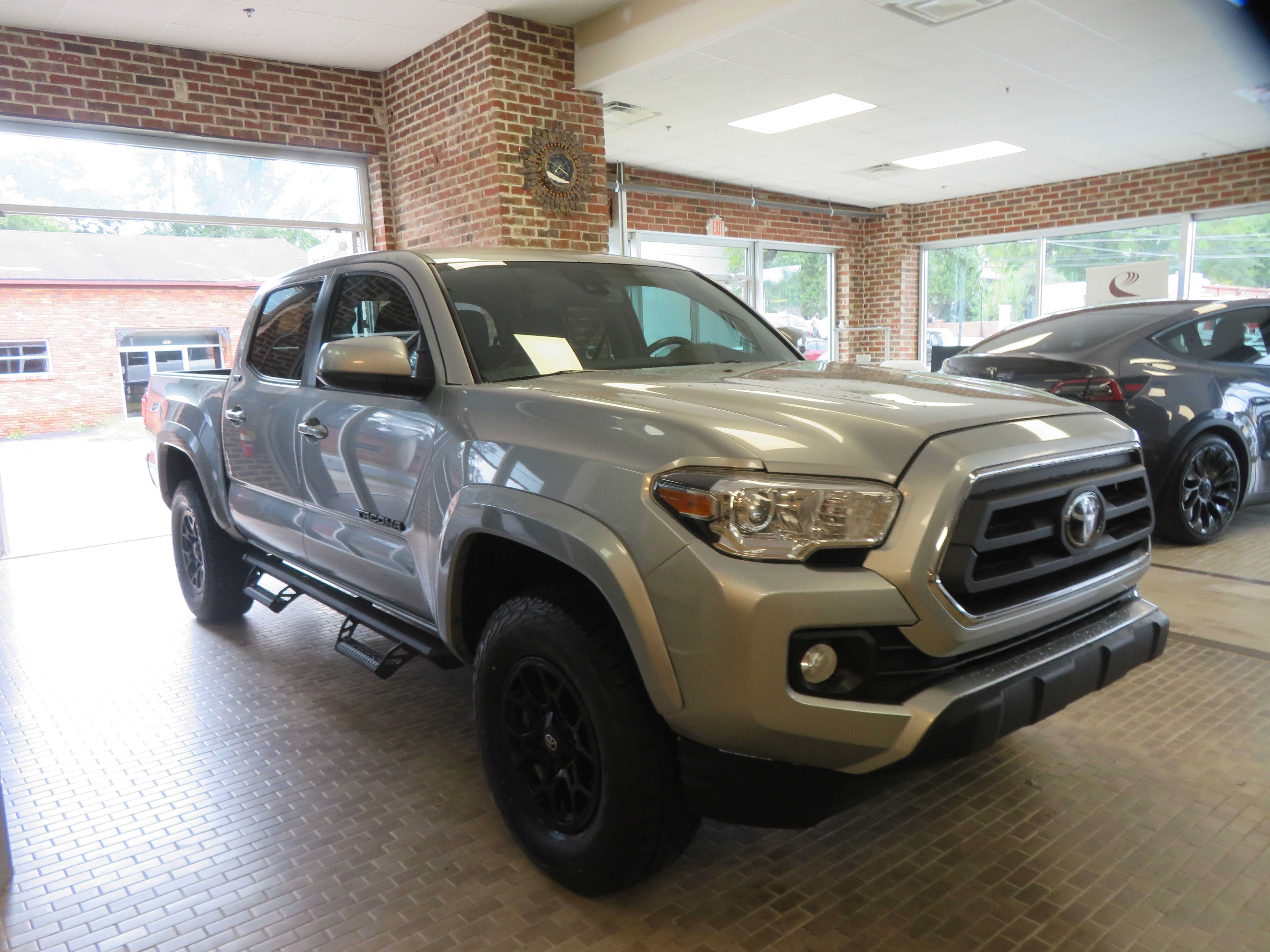 Used 2022 Toyota Tacoma SR5 RWD image 63