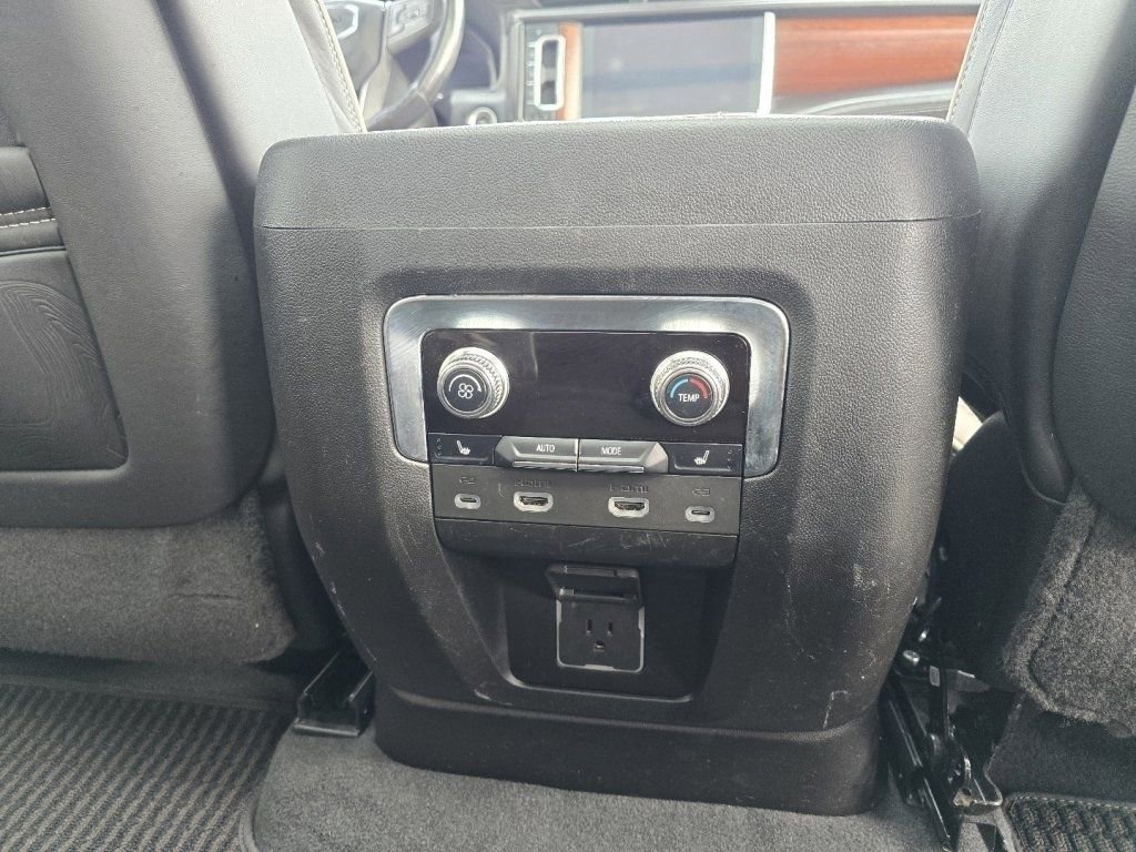 Used 2023 GMC Yukon XL Denali Ultimate image 22