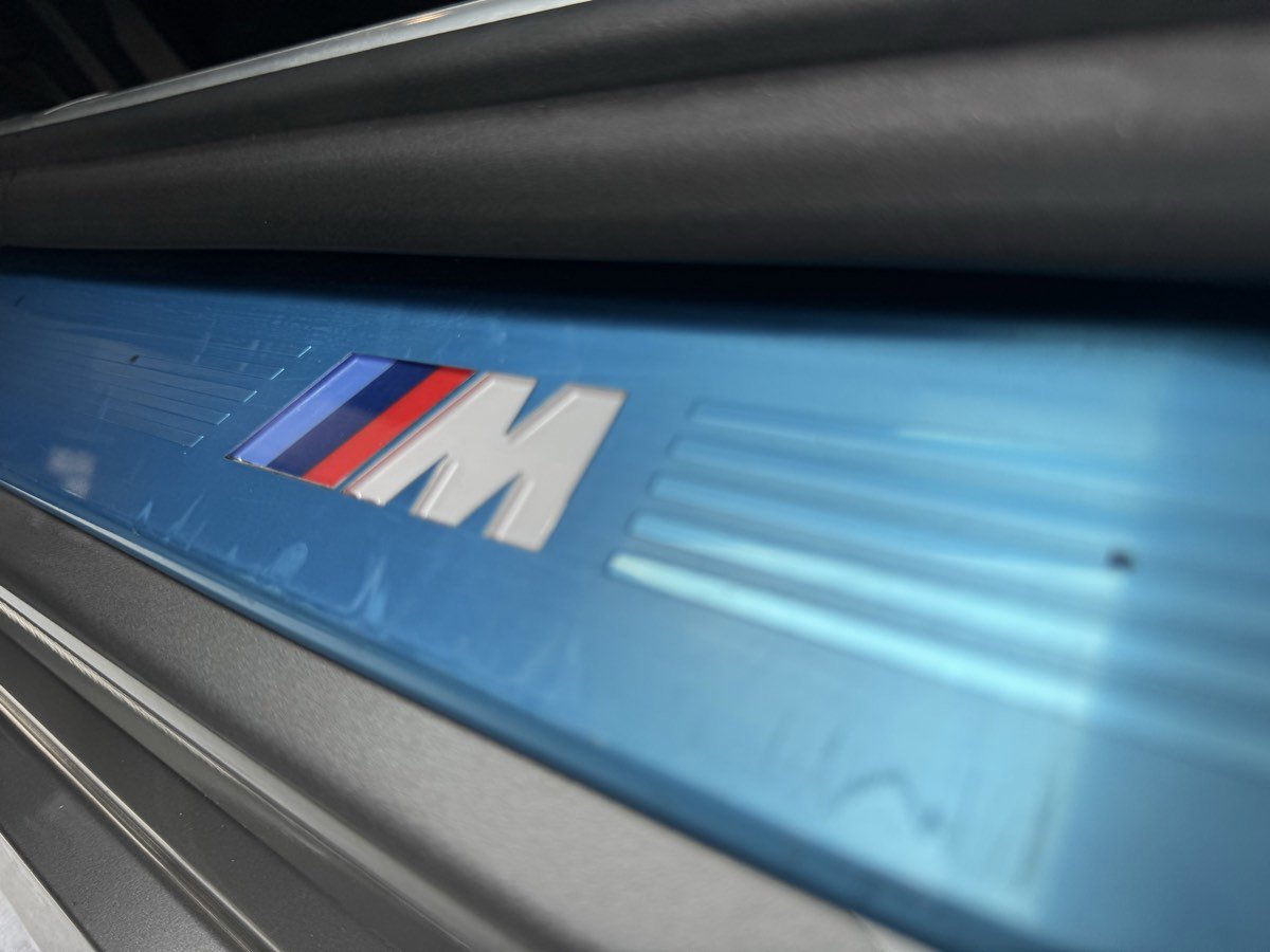 Used 2021 BMW 740i w/ M Sport Package image 29