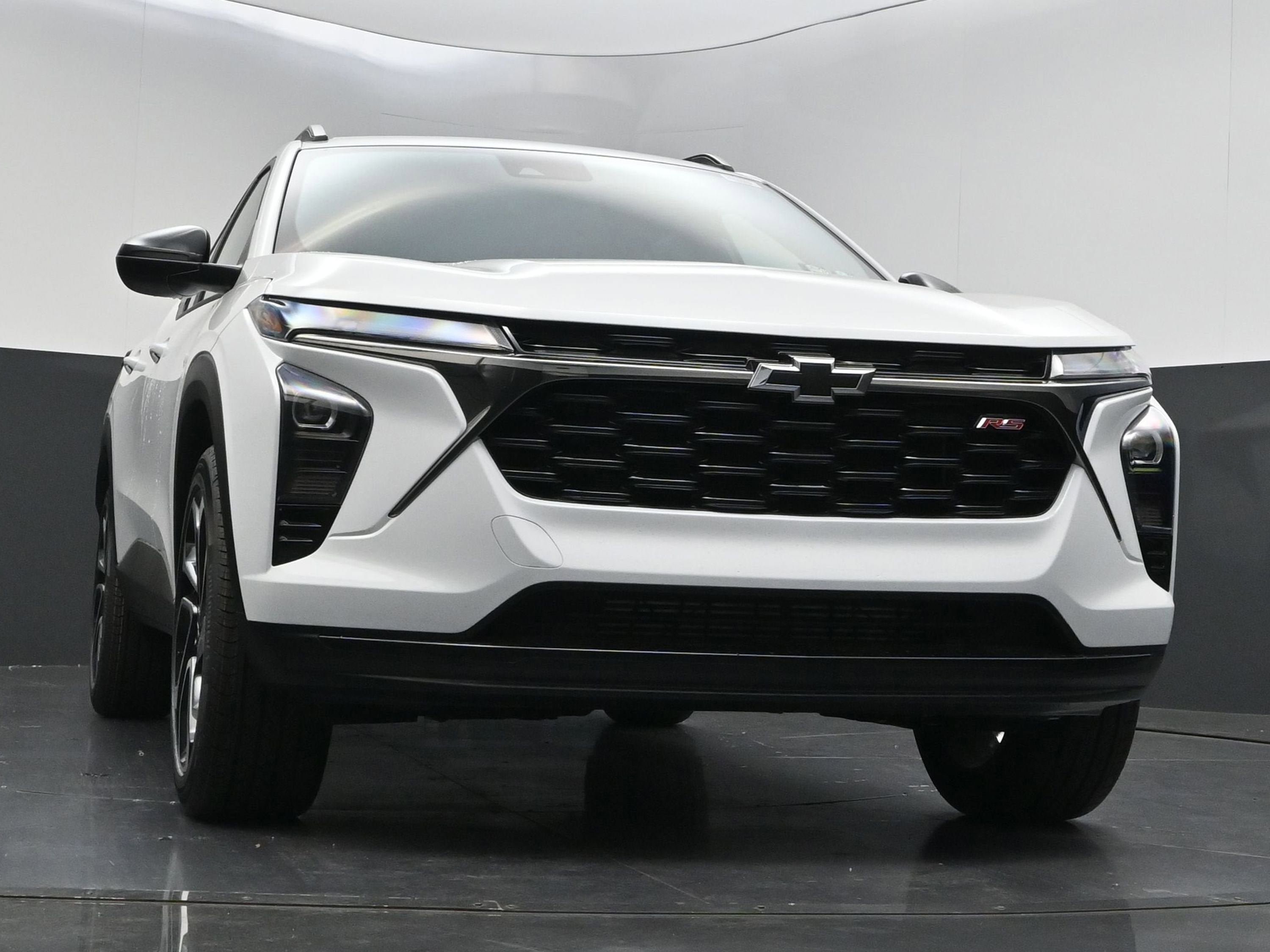 New 2026 Chevrolet Trax RS w/ Sunroof Package FWD image 36
