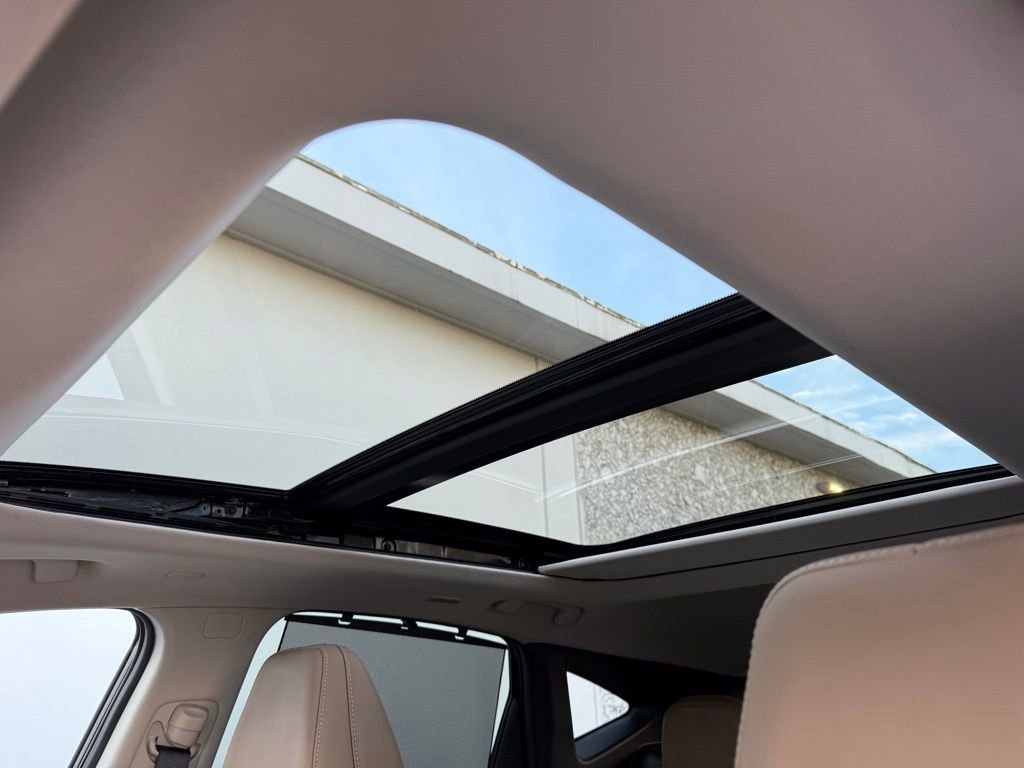 Used 2025 Nissan Murano Platinum image 15