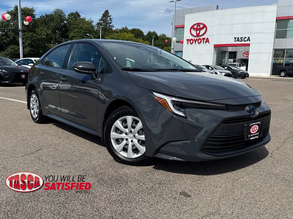 Used 2025 Toyota Corolla LE