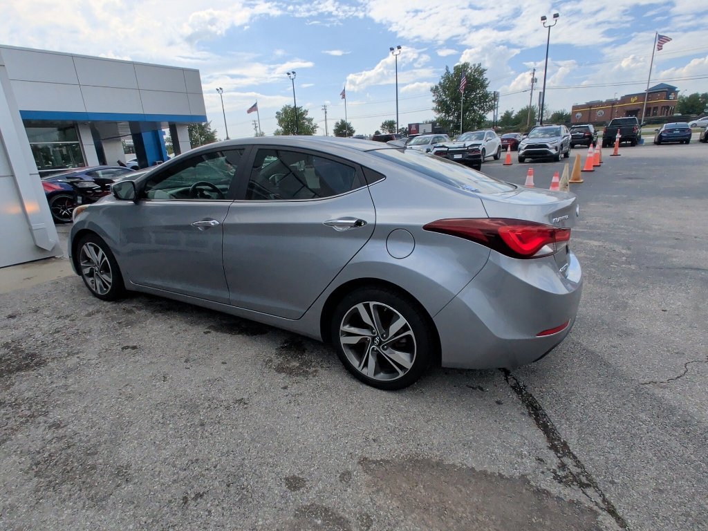 Used 2015 Hyundai Elantra Limited FWD image 4