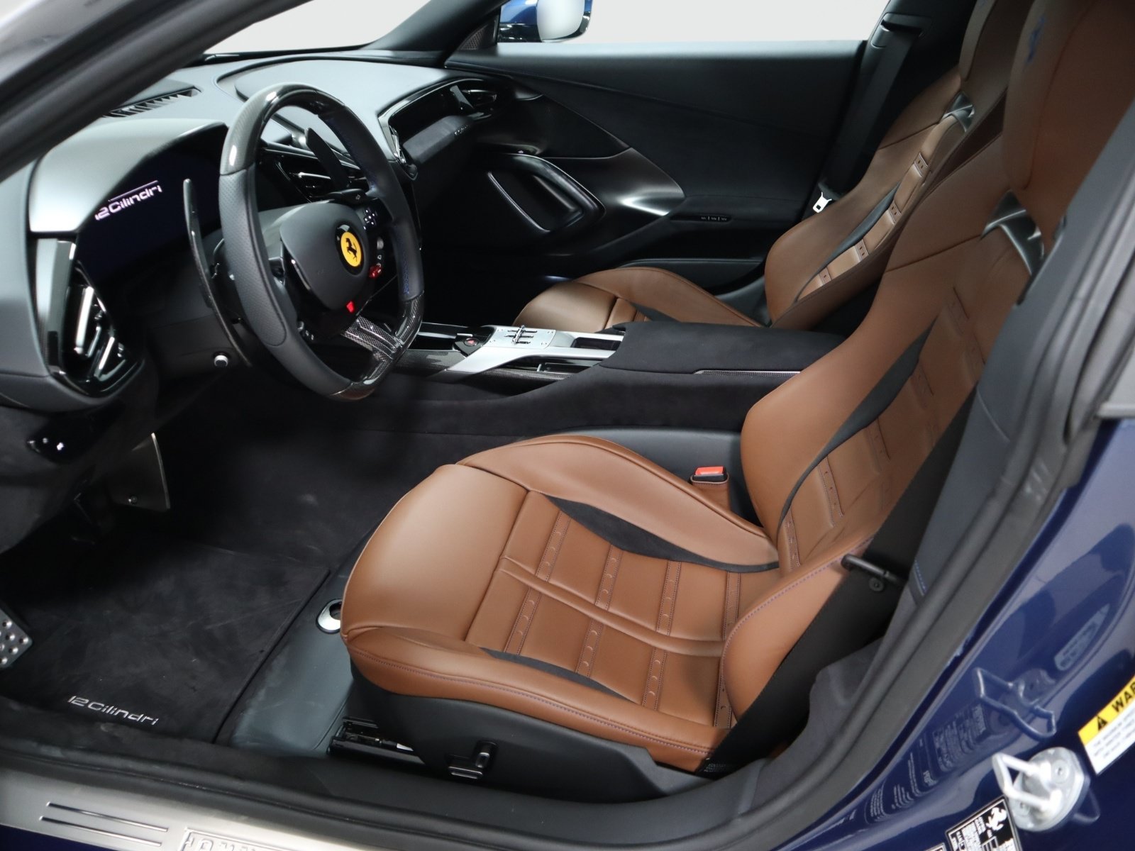 Used 2025 Ferrari 12Cilindri RWD image 17