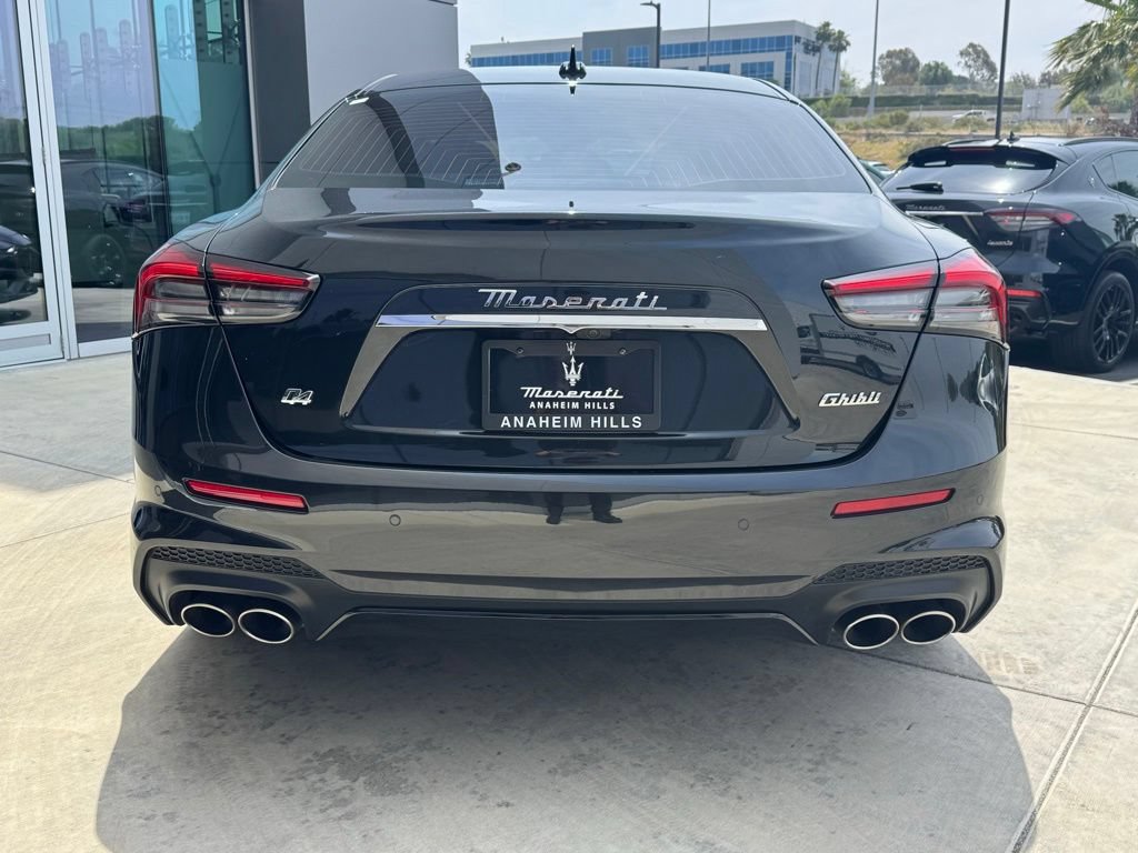 Certified 2023 Maserati Ghibli Modena Q4 AWD/4WD image 7