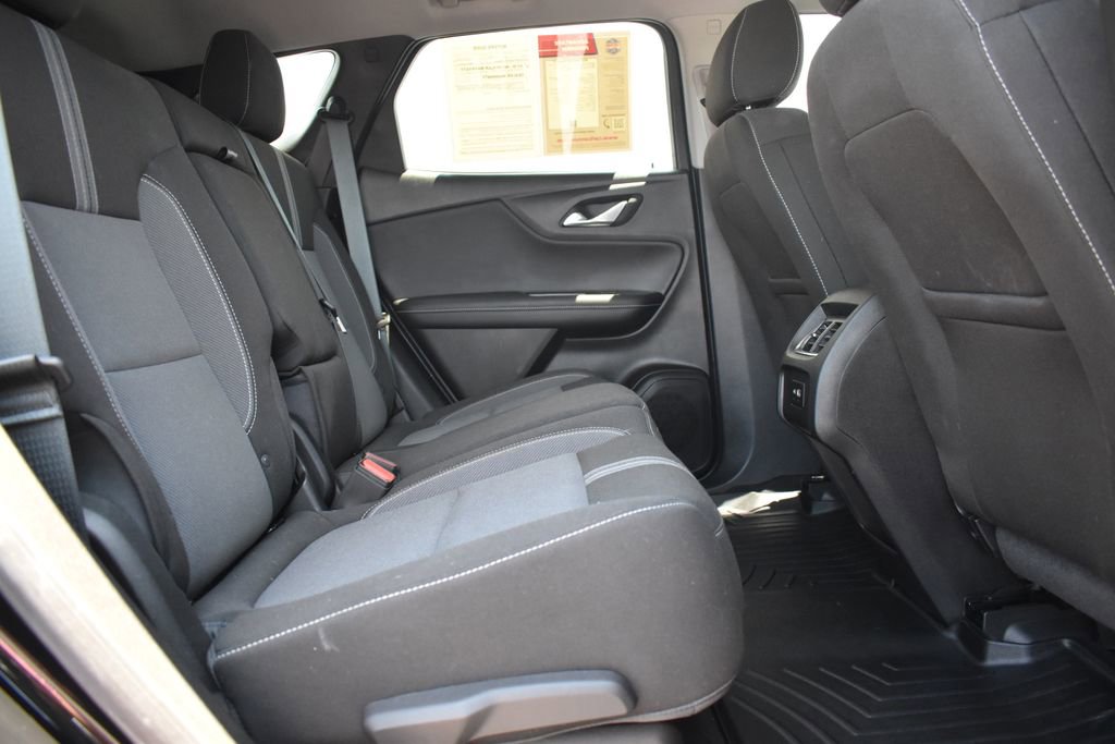 Used 2023 Chevrolet Blazer LT w/ Convenience Package FWD image 14