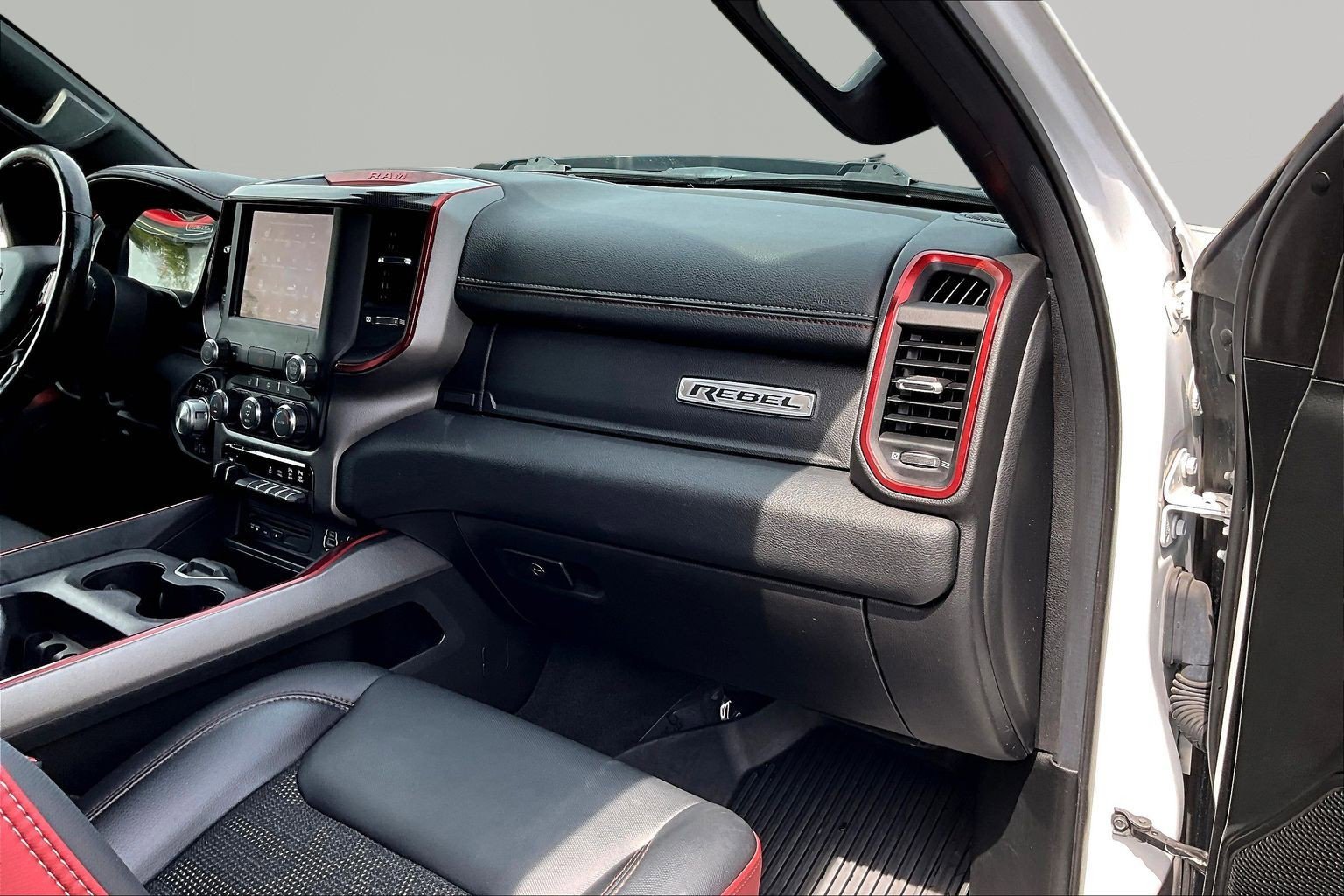Used 2019 RAM 1500 Rebel w/ Level 2 Equipment Group AWD/4WD image 26