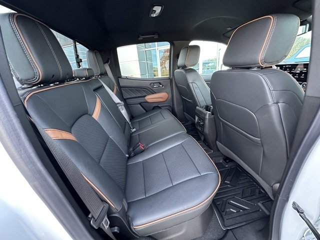 New 2026 GMC Canyon AT4 w/ AT4 Premium Package image 24