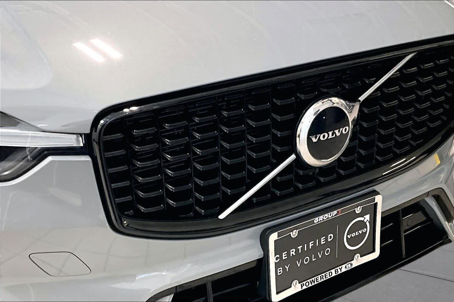 Used 2024 Volvo XC60 B5 Core w/ Climate Package AWD/4WD image 30