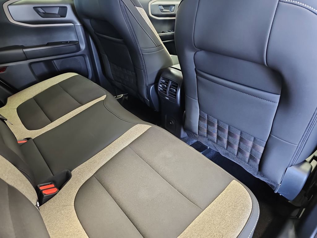Used 2025 Ford Bronco Sport Big Bend w/ Convenience Package image 11