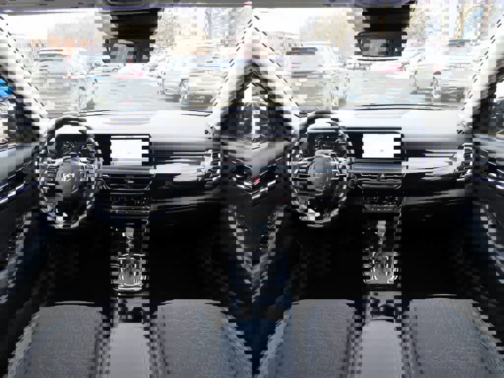 Used 2024 Kia Seltos X-Line image 18