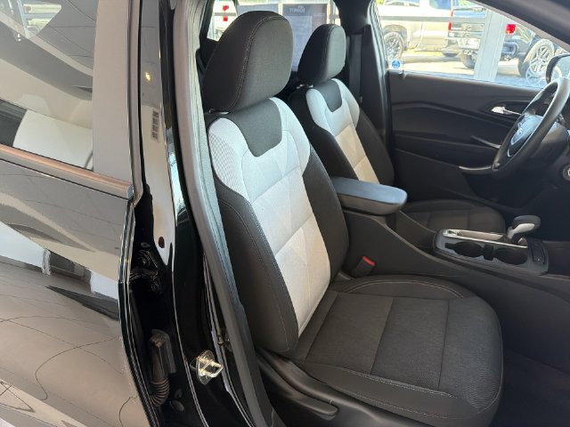 Certified 2024 Chevrolet Trax LS w/ LS Convenience Package FWD image 19