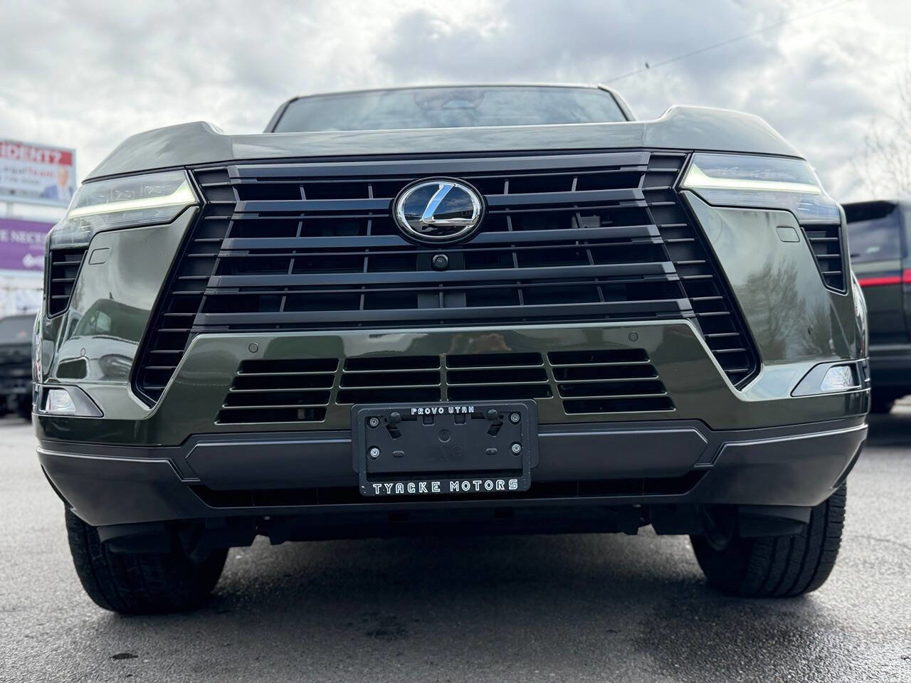 Used 2025 Lexus GX 550 w/ Accessory Package (31) image 23