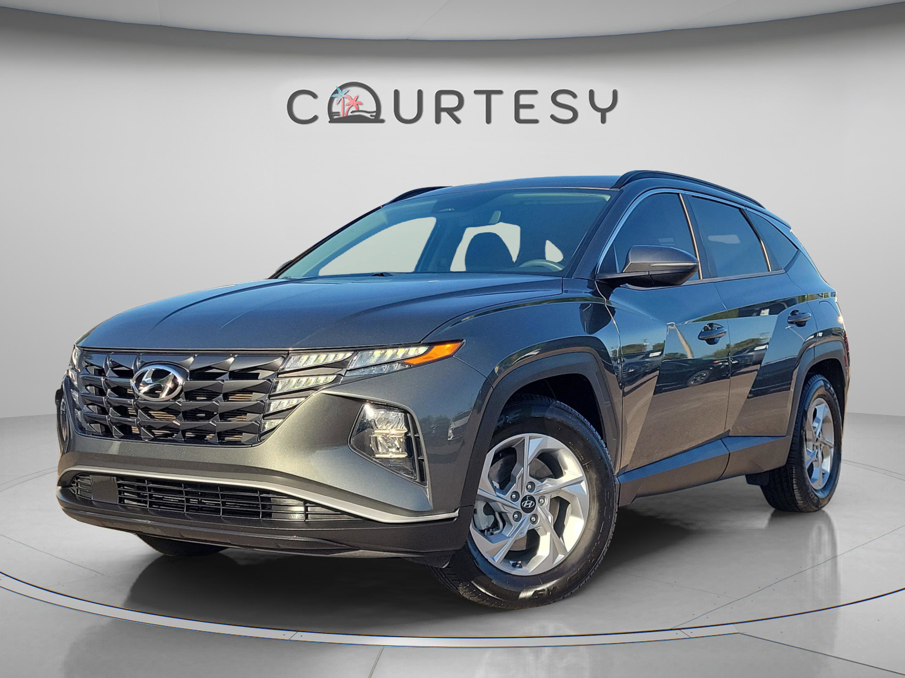 Certified 2022 Hyundai Tucson SEL FWD image 1