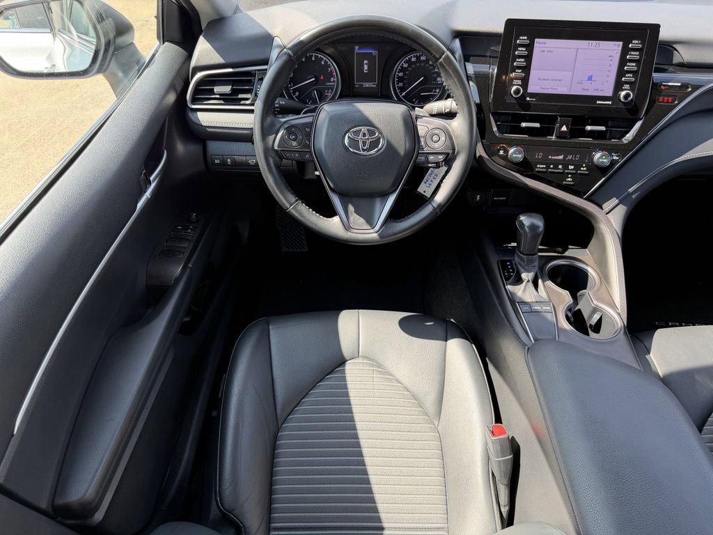 Used 2024 Toyota Camry SE FWD image 14