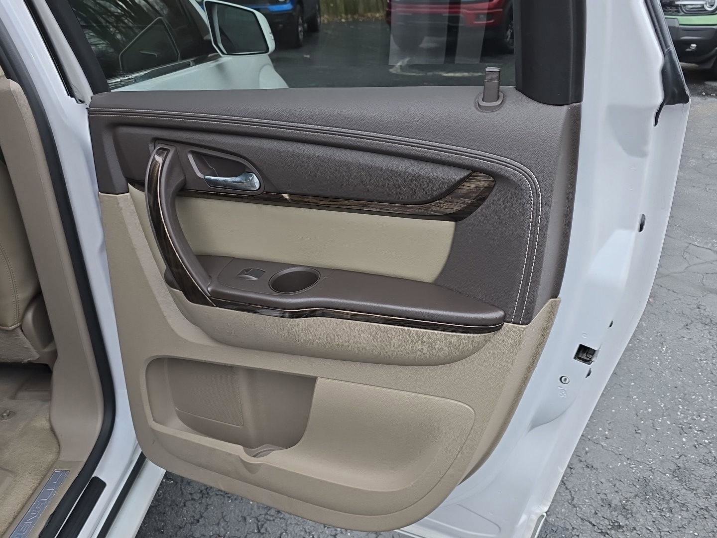 Used 2016 GMC Acadia Denali image 40