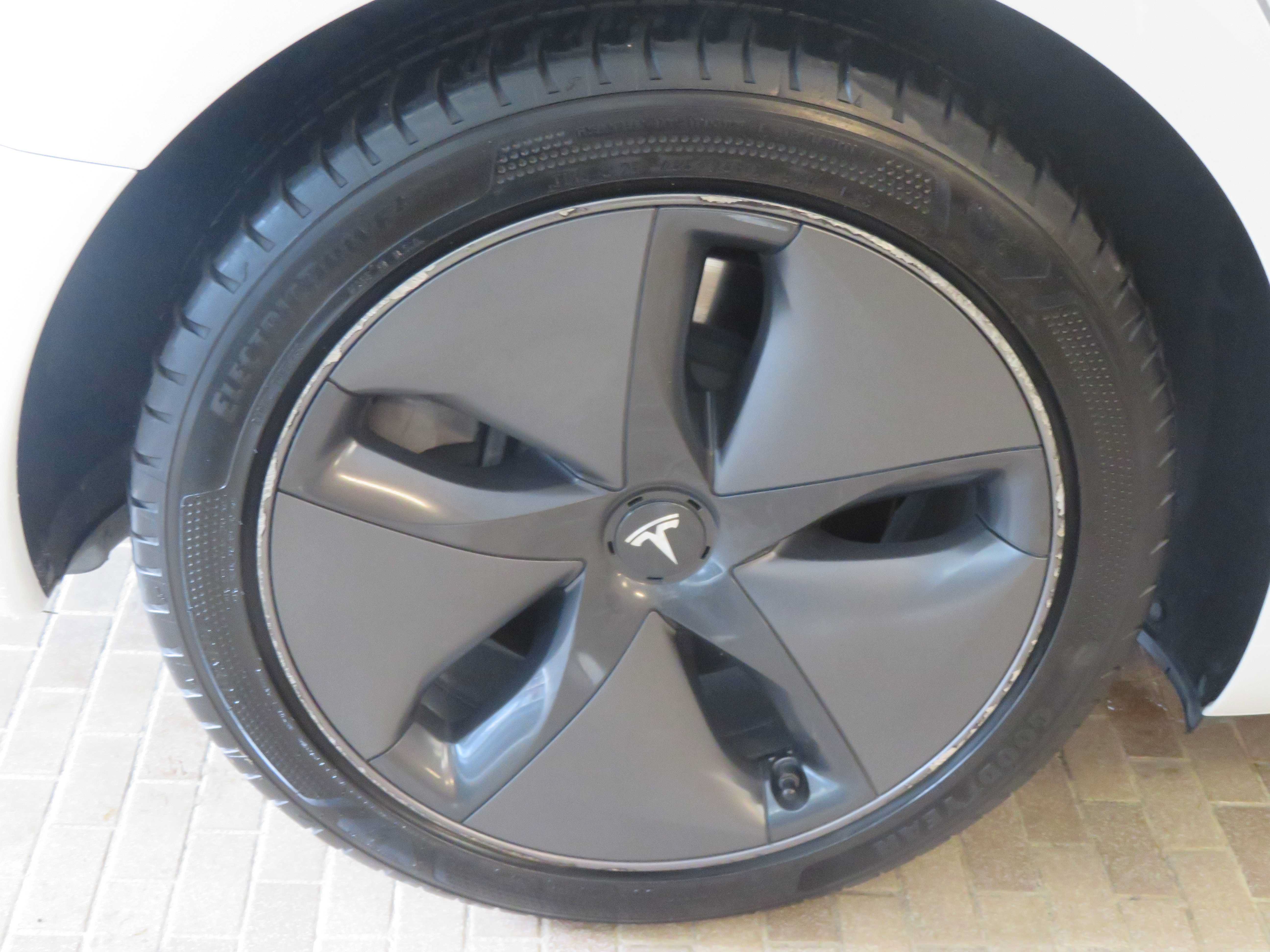 Used 2020 Tesla Model 3 Long Range AWD/4WD image 9