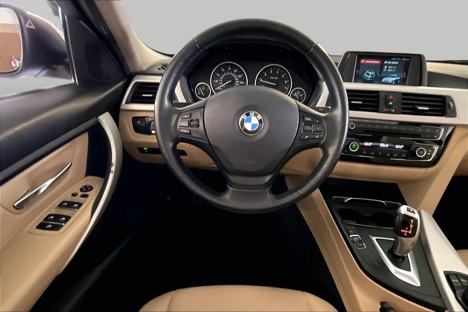 Used 2018 BMW 320i Sedan w/ Convenience Package RWD image 5