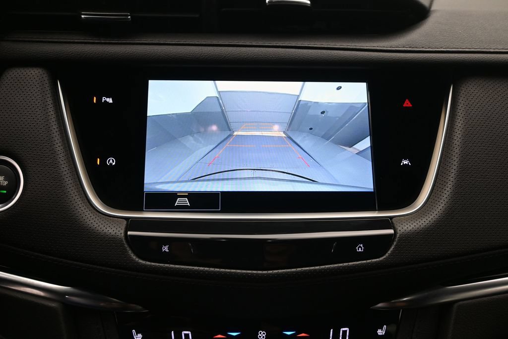 Certified 2024 Cadillac XT6 Luxury FWD image 12