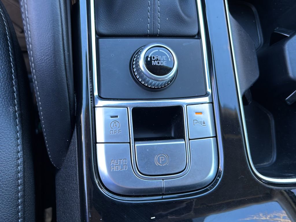 Used 2024 Kia Telluride EX w/ EX Captain's Chair Package image 48