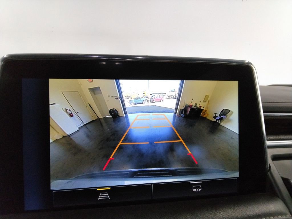 Used 2023 Chevrolet Suburban Premier image 26