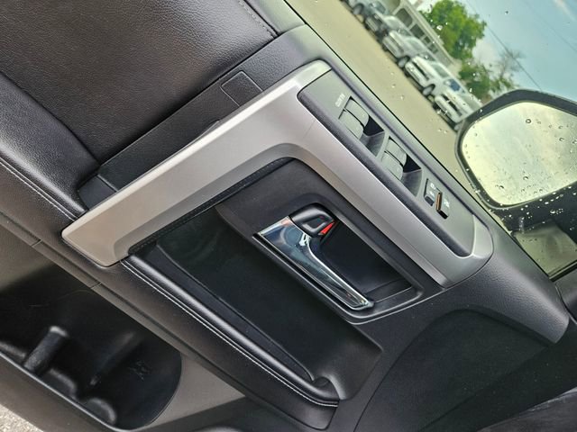 Used 2016 Toyota 4Runner SR5 AWD/4WD image 11