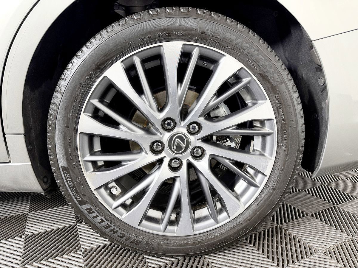 Used 2019 Lexus ES 300h w/ Premium Package FWD image 26