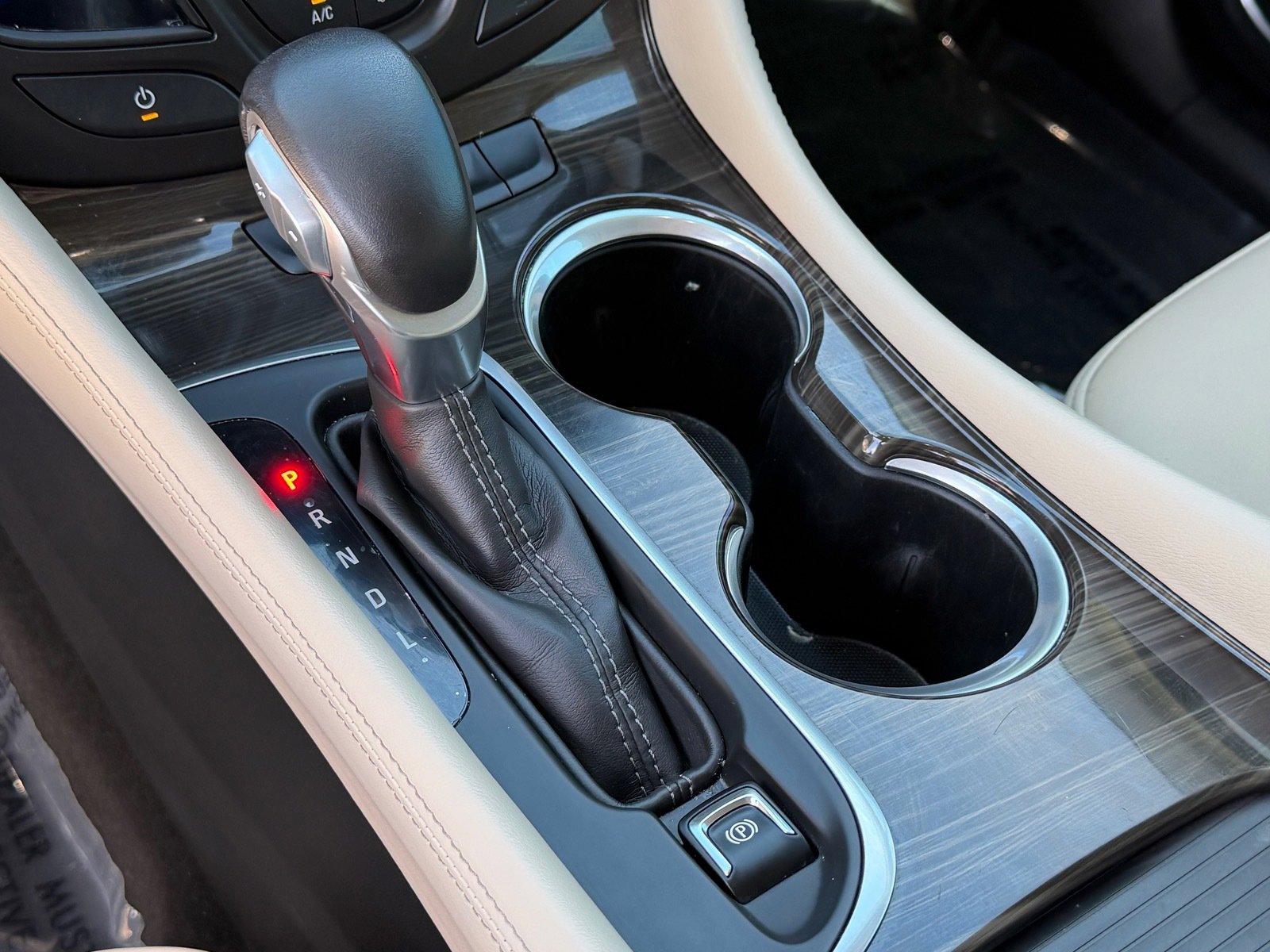 Used 2020 Buick Envision Premium w/ LPO, Active Package image 29