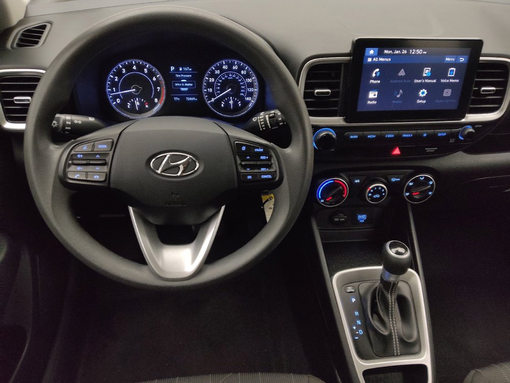 Used 2021 Hyundai Venue SE image 22