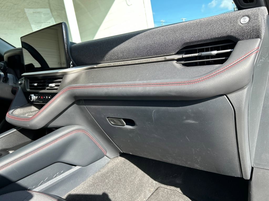 Certified 2025 Ford Explorer ST-Line w/ Premium Package image 16