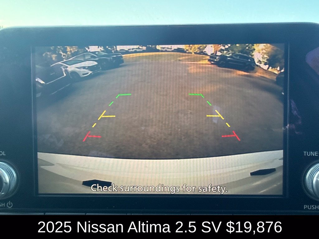 Used 2025 Nissan Altima 2.5 SV FWD image 27