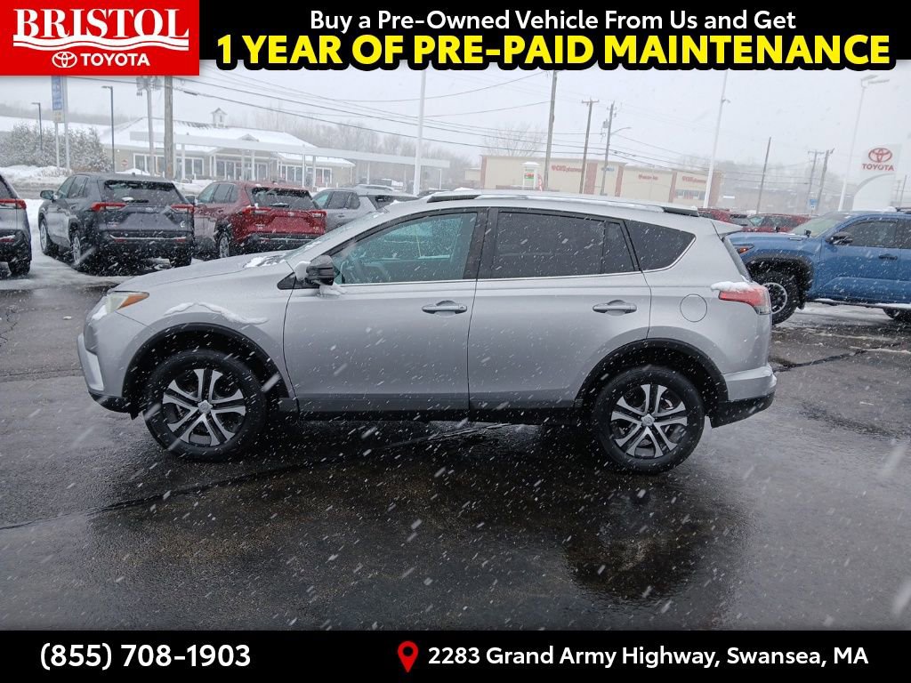 Used 2016 Toyota RAV4 LE image 4
