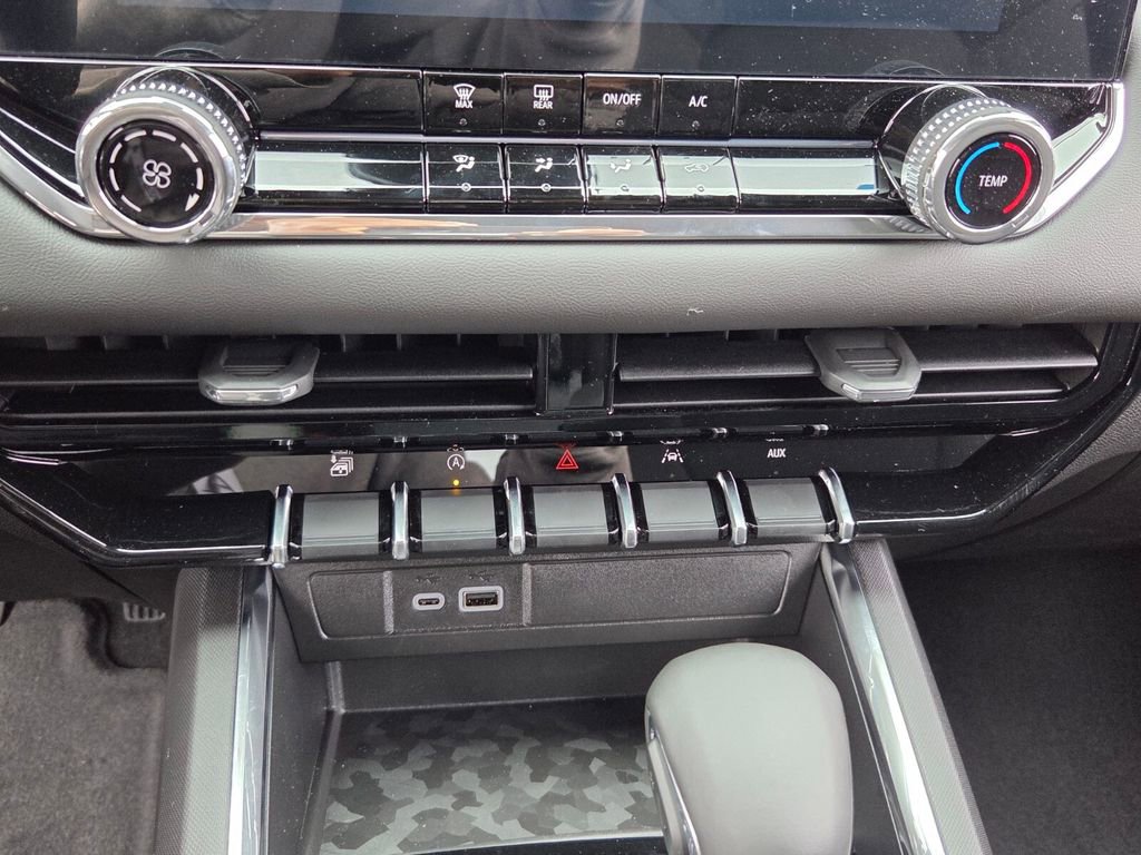 New 2026 GMC Canyon Elevation image 20