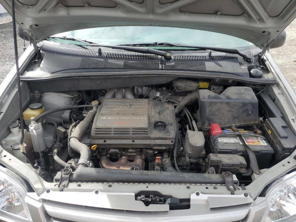 Used 2002 Toyota Sienna LE image 12