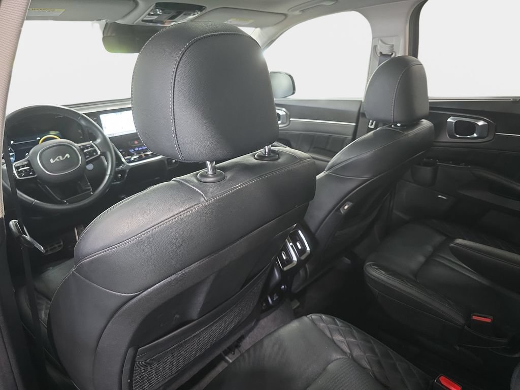 Used 2023 Kia Sorento SX AWD/4WD image 12