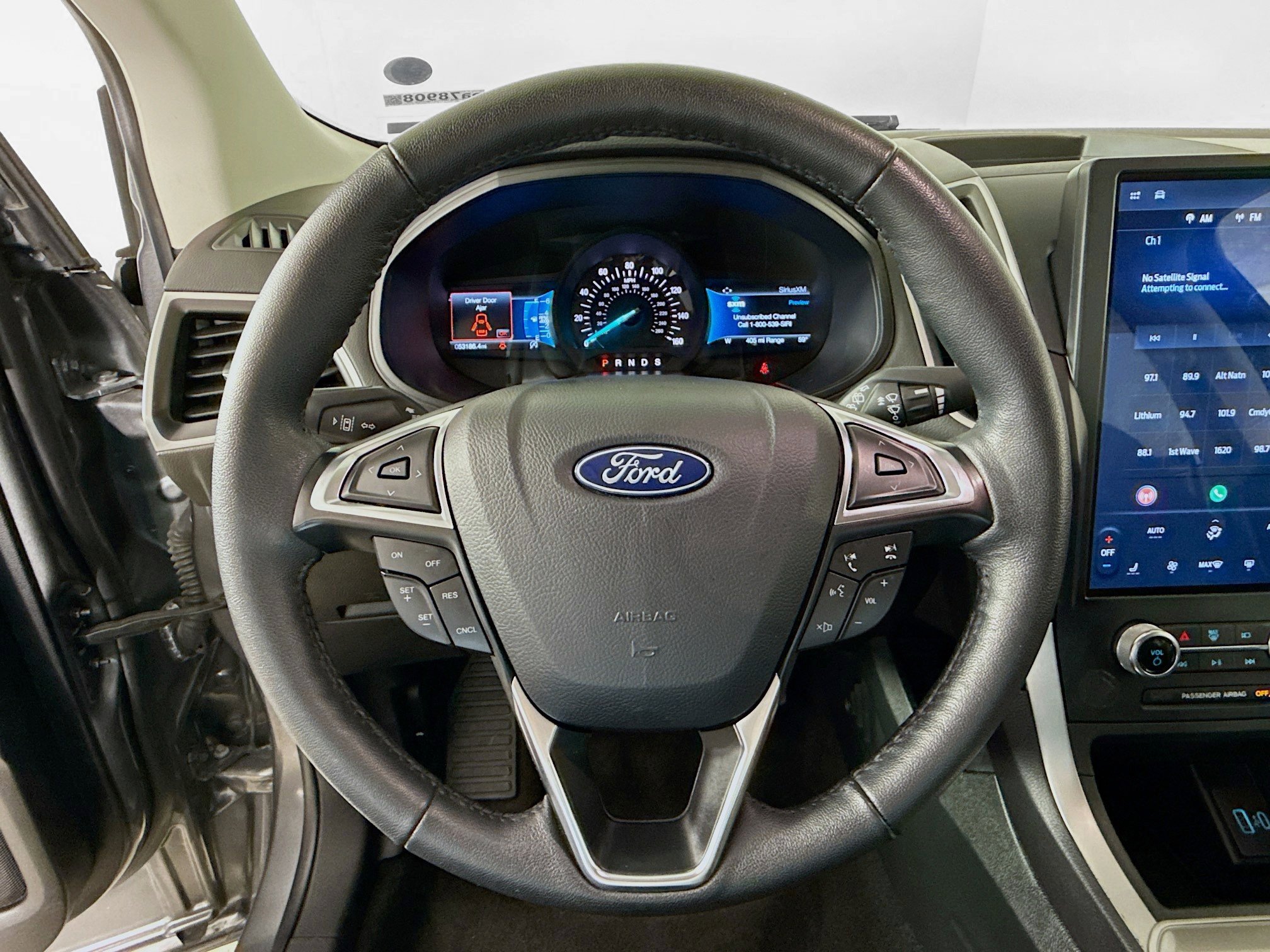 Used 2024 Ford Edge SEL AWD/4WD image 11