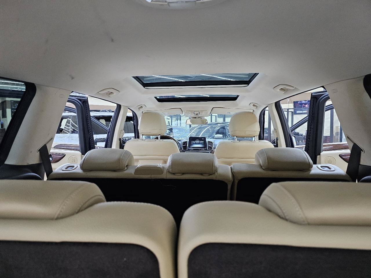 Used 2017 Mercedes-Benz GLS 450 4MATIC w/ Premium Package image 14