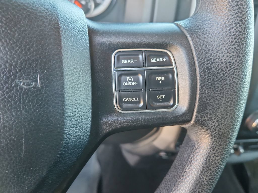 Used 2015 RAM 1500 Express AWD/4WD image 22
