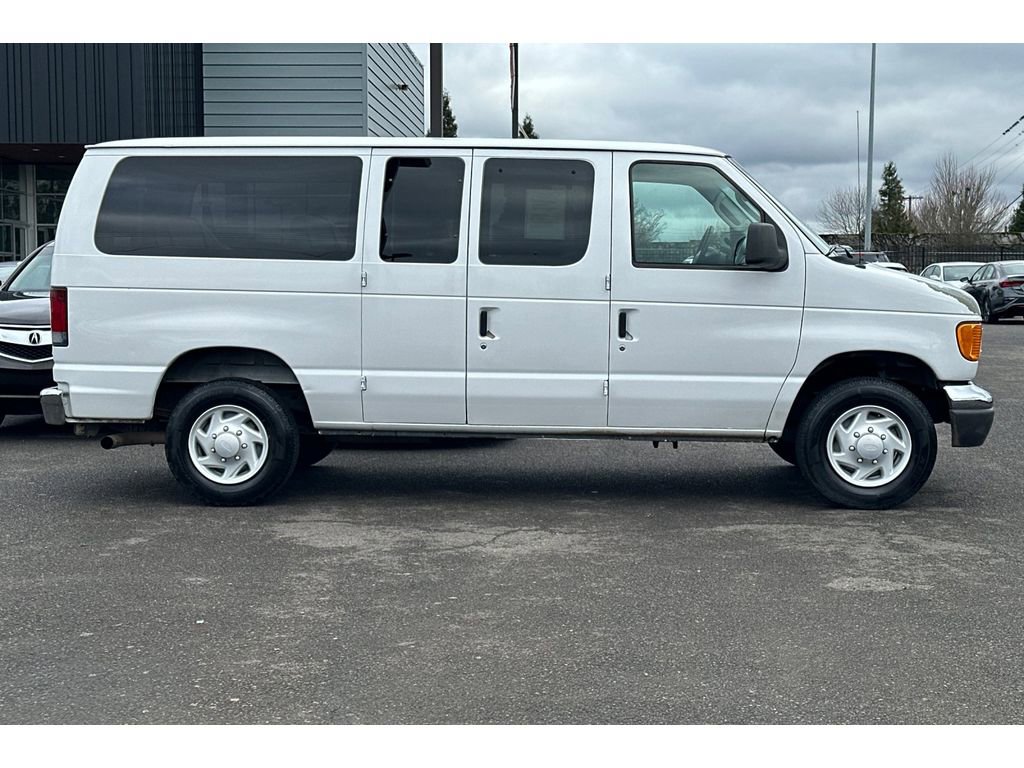Used 2006 Ford E-350 and Econoline 350 XL image 3