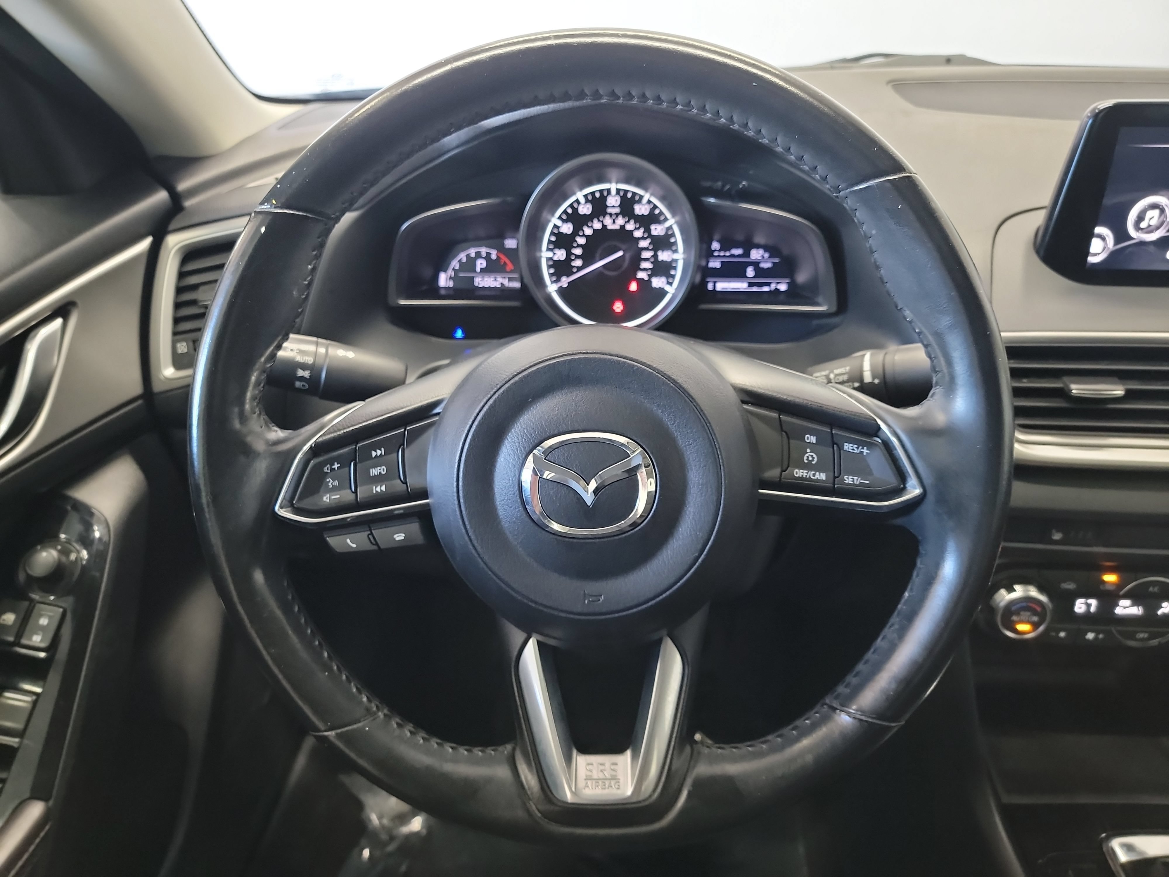 Used 2018 MAZDA MAZDA3 Touring FWD image 17