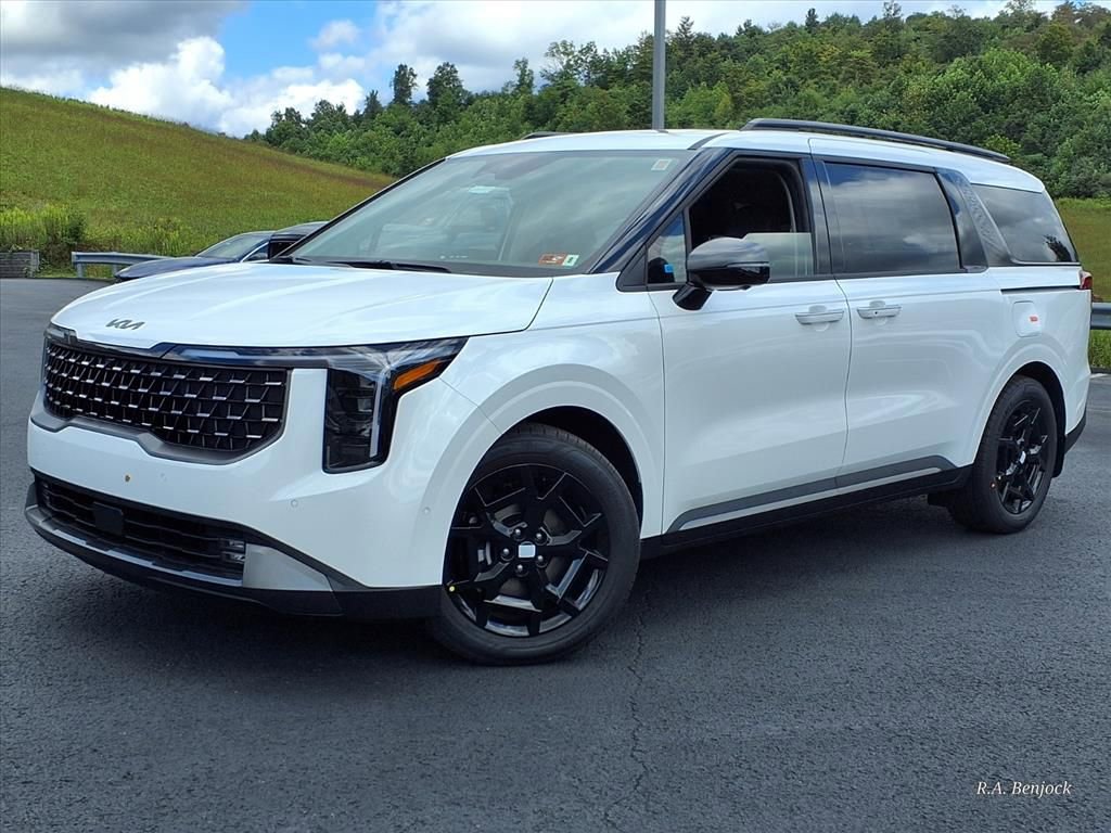 New 2026 Kia Carnival SX w/ SX Dark Edition Package image 2