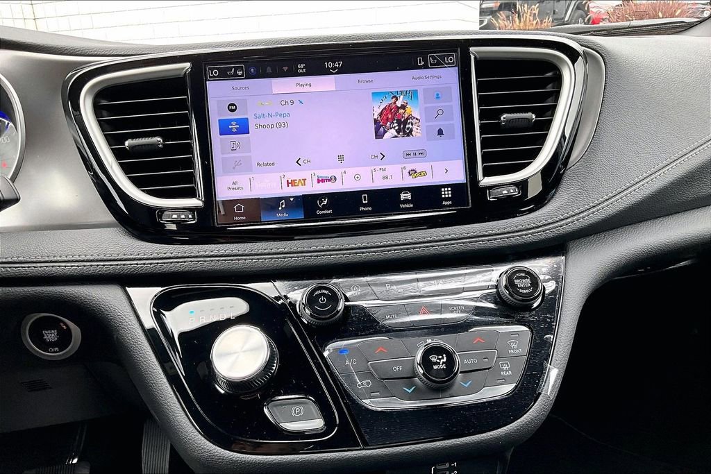 New 2026 Chrysler Pacifica Select FWD image 37