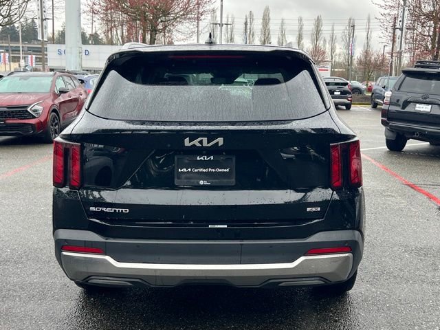Used 2024 Kia Sorento S image 8