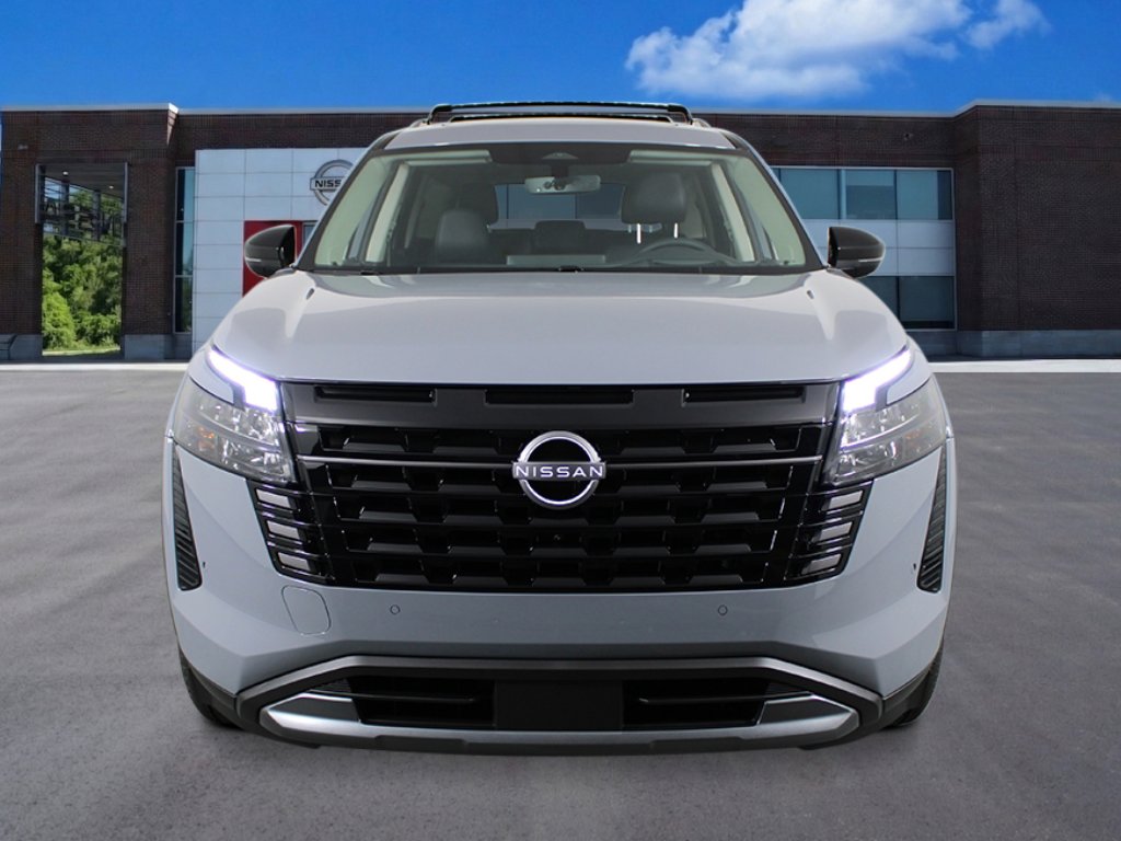 New 2026 Nissan Pathfinder Platinum image 8