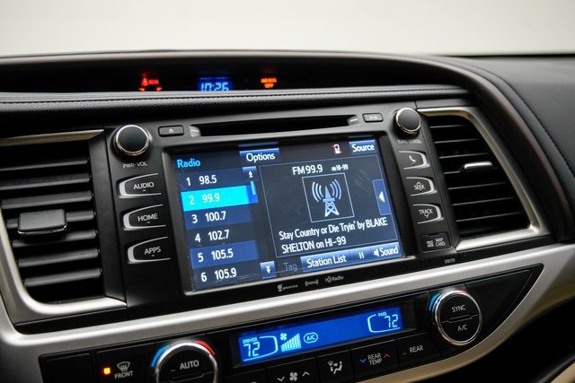 Used 2018 Toyota Highlander XLE image 21